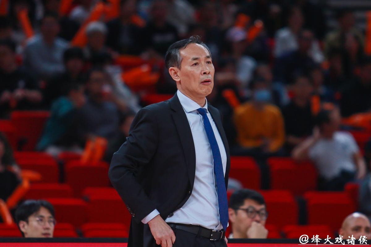 许利民:关键时刻方硕表现不负众望 核心球员有望近期复出助力球队 许利民:关键时刻方硕表现不负众望 核心球员有望近期复出助力球队