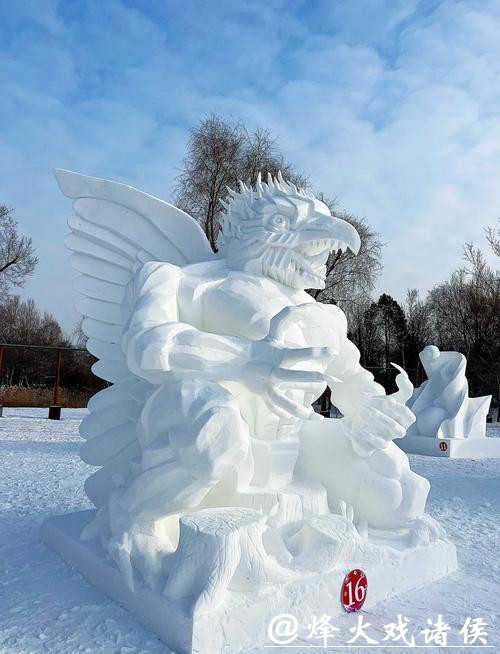 雪雕艺术家冰城秀技艺 雪雕艺术家冰城秀技艺